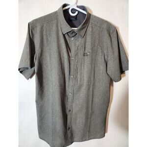 Men's Jack Wolfskin Button up in size Medium